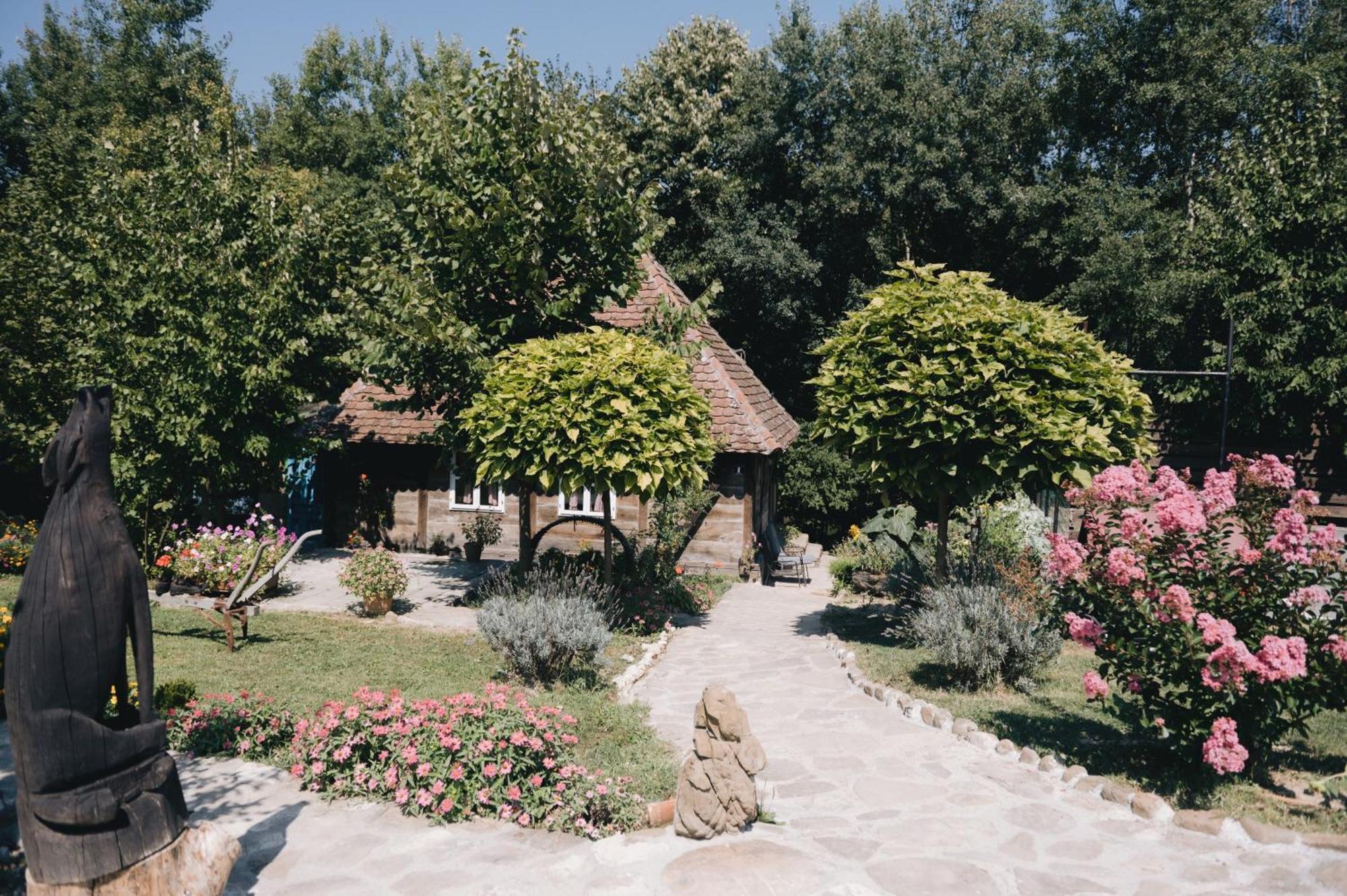 Вилла Magaze De Luxe Gradacac Экстерьер фото